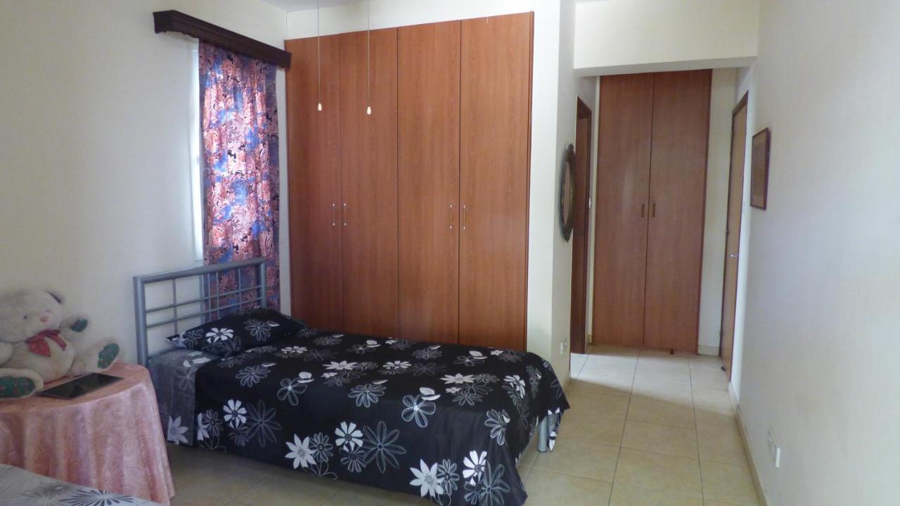 Kalampakas Guesthouse Larnaca Esterno foto