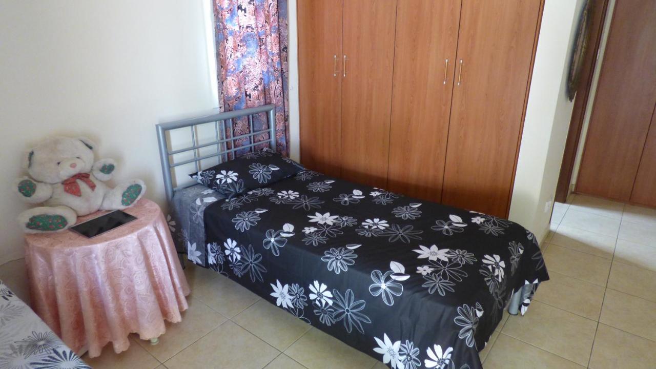 Kalampakas Guesthouse Larnaca Esterno foto