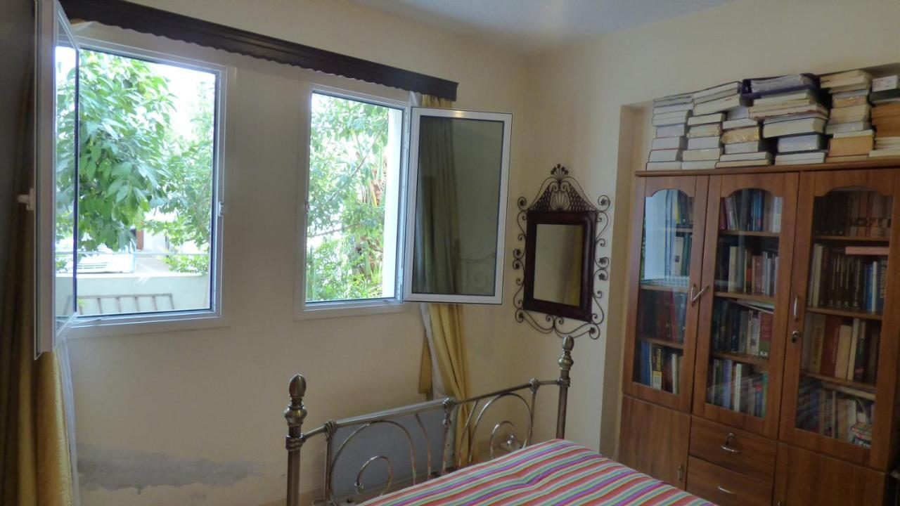 Kalampakas Guesthouse Larnaca Esterno foto